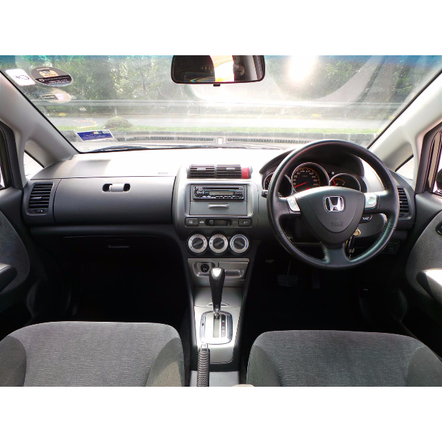 Honda City 2006 modifizierter Innenraum