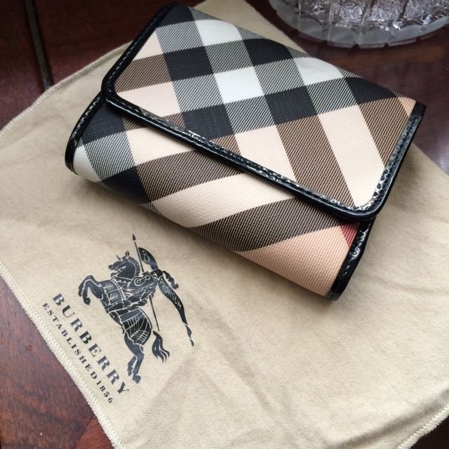 small burberry wallet