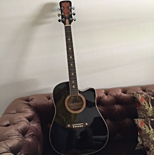 Crusader store acoustic guitar