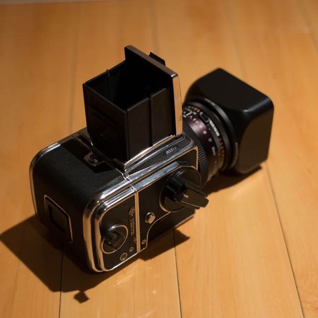 Mint Hasselblad 503cx with CF80mm lens, Photography, Cameras on Carousell