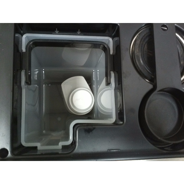 Philips Saeco Poemia Espresso Machine + Burr Grinder, TV & Home