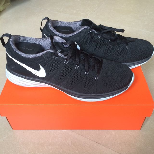 mens nike flyknit lunar