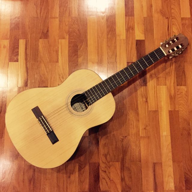 Toyama on sale classical guitar