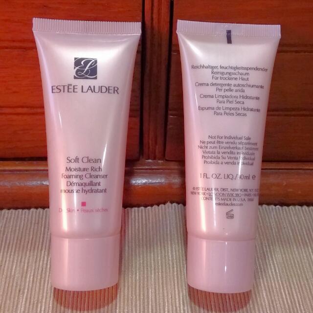 soft clean moisture rich foaming cleanser