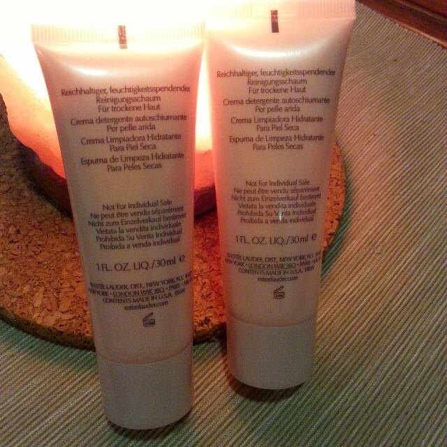 soft clean moisture rich foaming cleanser
