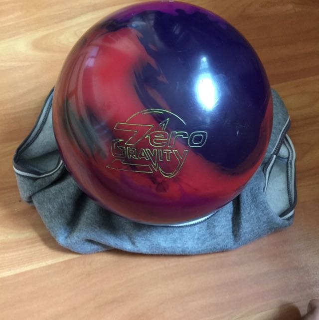 Storm Zero Gravity 14 Pounds Bowling Ball, Sports Equipment, Sports