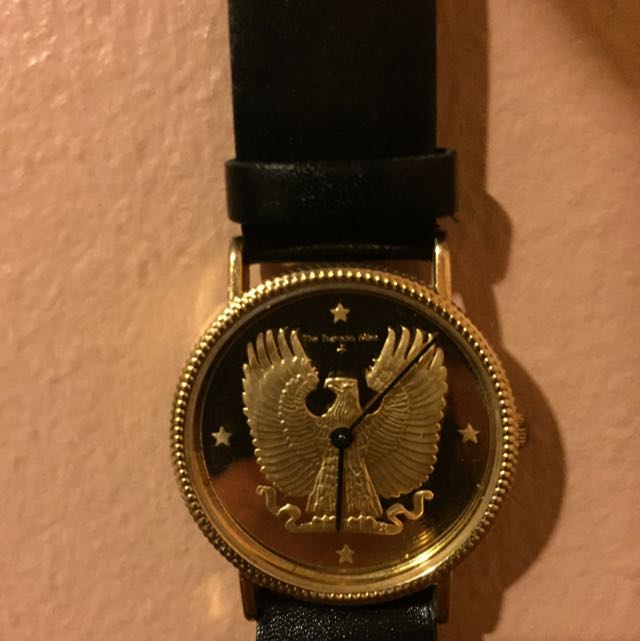 Gold top eagle watch
