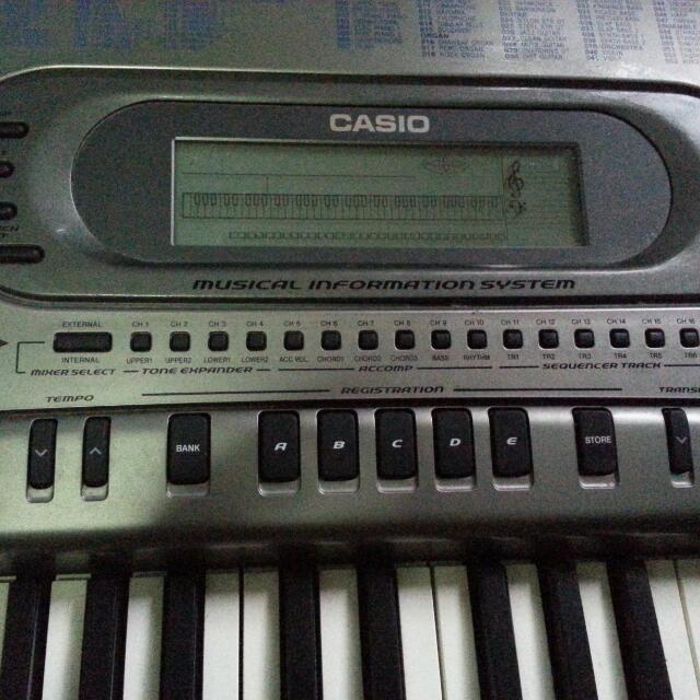 Casio WK 1800 Keyboard/Piano, Hobbies & Toys, Music & Media, Musical