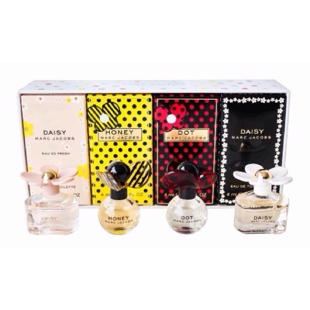 Marc jacobs variety 4 piece gift set clearance