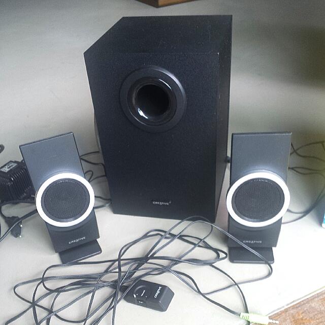 Creative inspire hot sale m2600 price