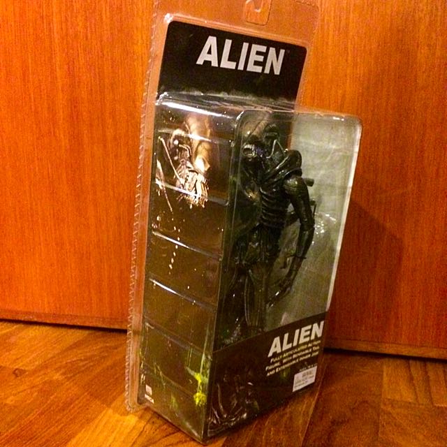 Aliens OFFICIAL 1979 MOVIE CLASSIC Action Figure, Hobbies & Toys, Toys ...