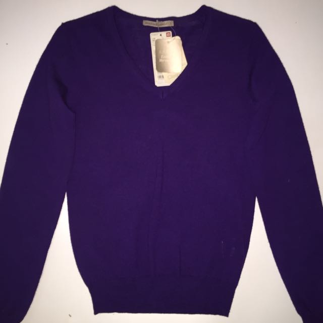 Uniqlo Extra Fine Merino Wool Purple V neck Sweater
