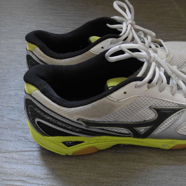 mizuno volleyball shoes singapore