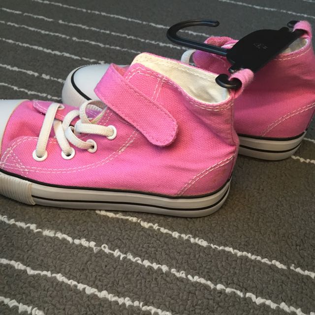 H&M Girls Shoes, Babies & Kids, Babies & Kids Fashion on Carousell