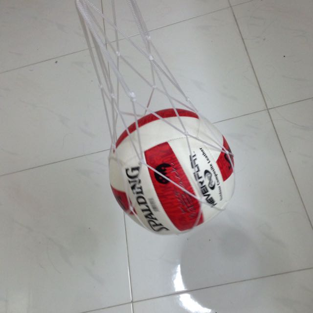 SPALDING VOLLEYBALL, Sports Equipment, Sports & Games, Racket & Ball ...