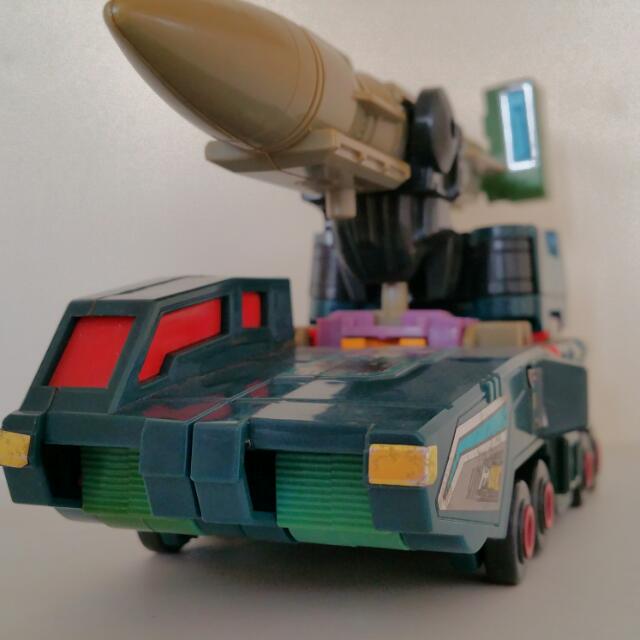 Transformers G1 Doubledealer Only Has Skar Powermaster , Hobbies & Toys