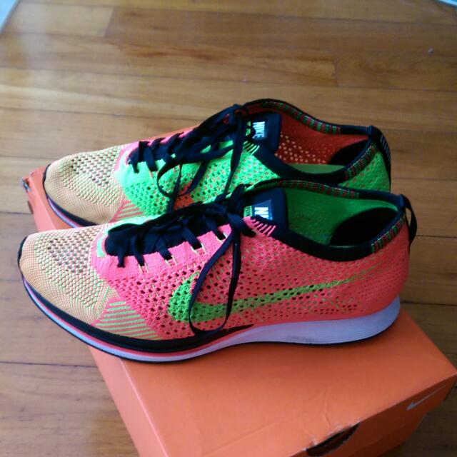Nike flyknit racer hyper punch hotsell