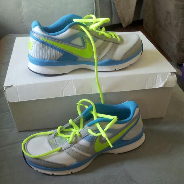 nike total core tr
