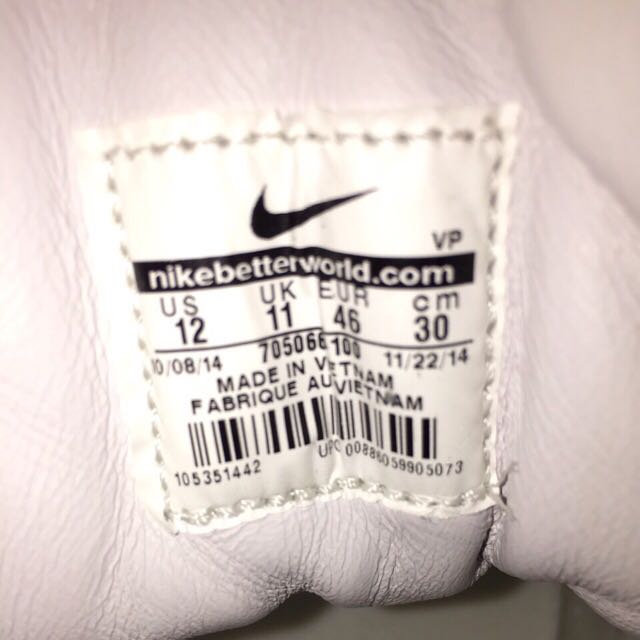 Nike Air Python Premium (Category: Sneakers) located in Singapore. Submitted by 3pulz (Listing ID 18487409, Image 4). Description: .