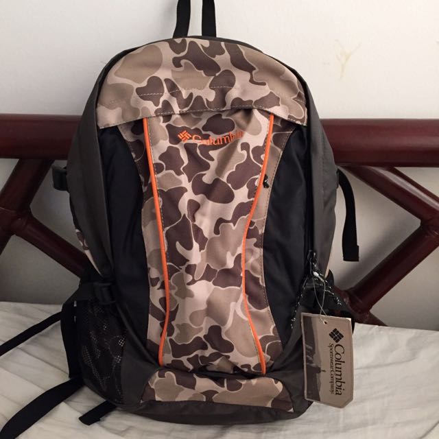 PENDING BNWT Columbia Camo Backpack 20L Men s Fashion Activewear on Carousell