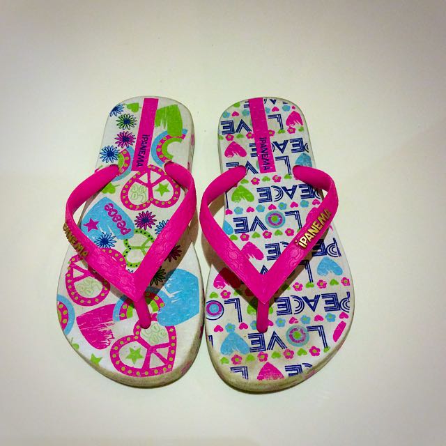 girls ipanema flip flops