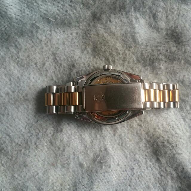 Cymaflex gold outlet watch