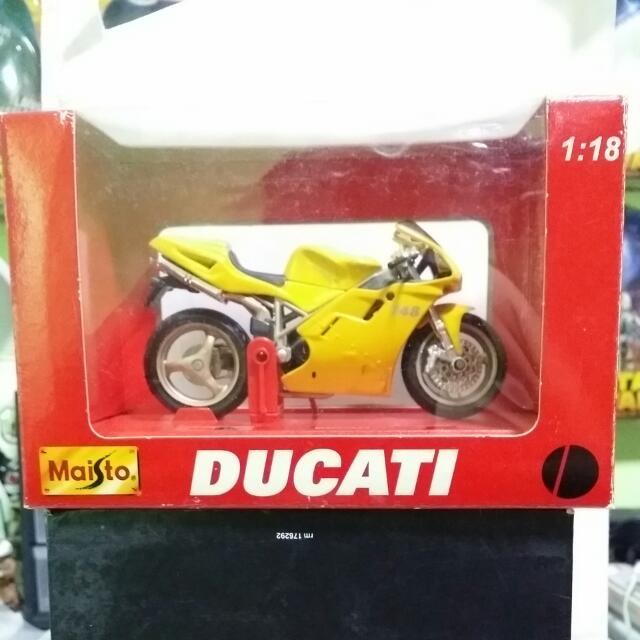 1:18 Maisto DUCATI 748 Motorcycle Model Toy 
