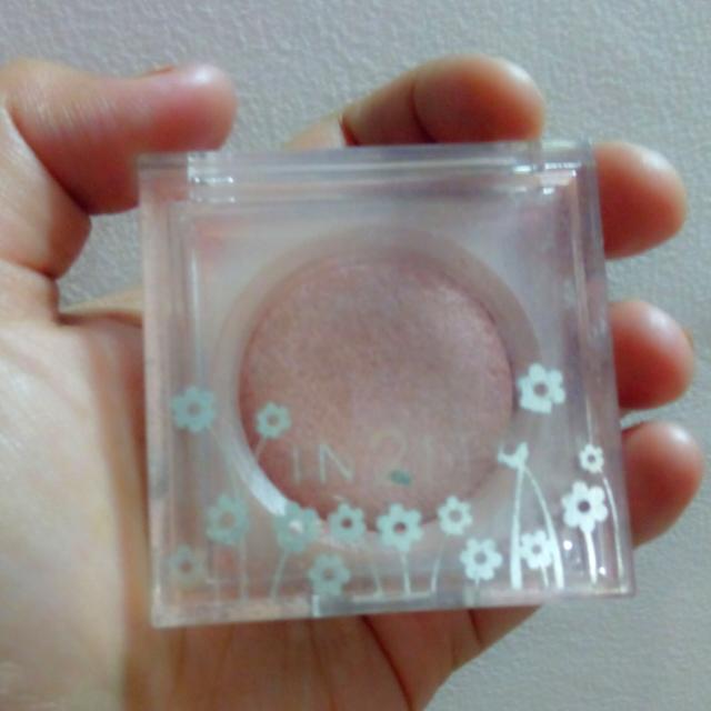 In 2 It Sheer Shimmer Blush Health Beauty On Carousell