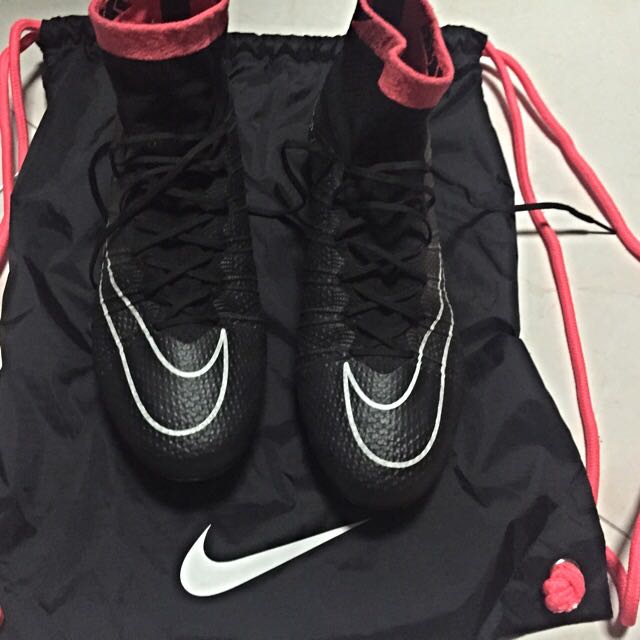 Nike Mercurial Superfly 4 Black And Pink, Sports Equipment, Sports Games, Racket & Ball Sports on