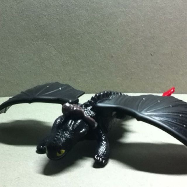 toothless mcdonalds toy