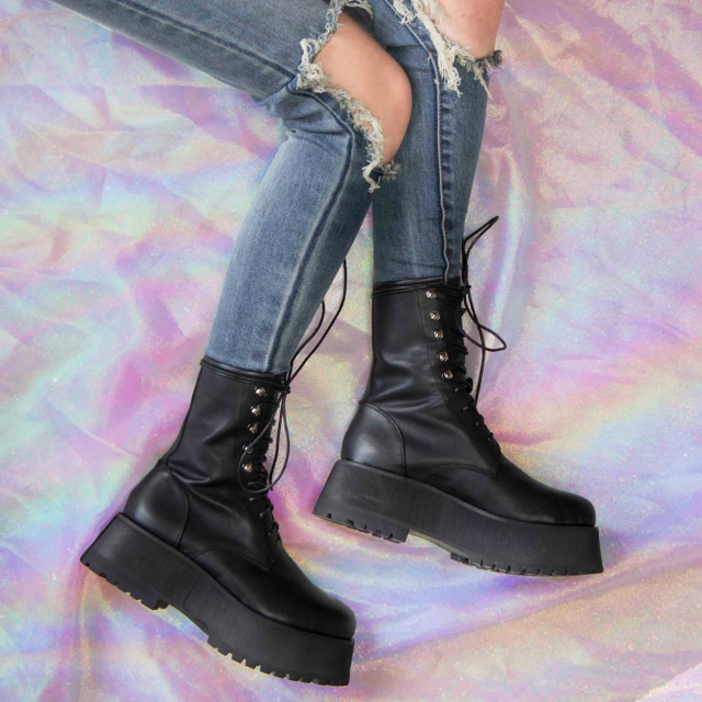 Unif armada boots online