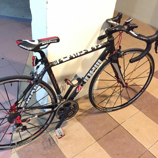cinelli carbon road bike