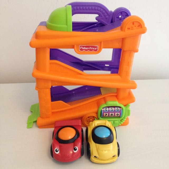 Fisher Price Roll n Racers zig zag railway Hobbies Toys Toys