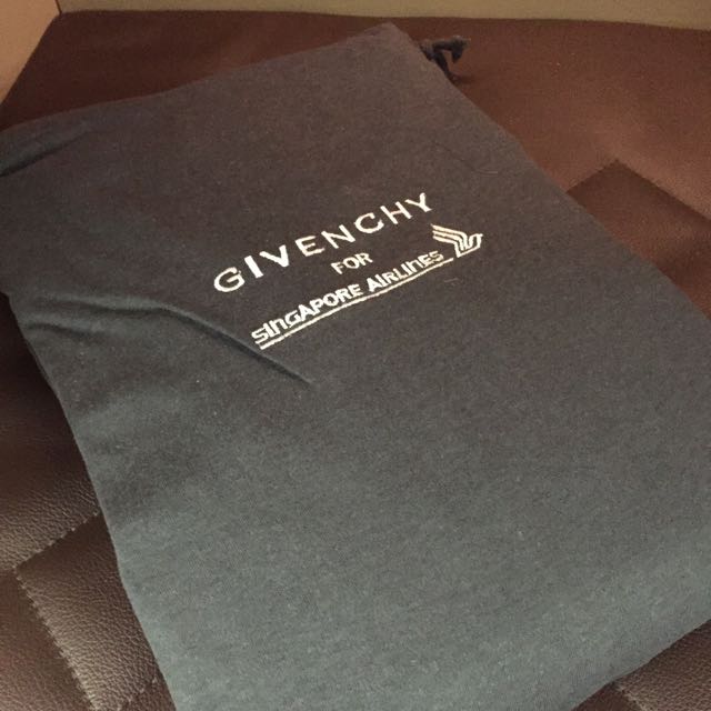 Givenchy Pajamas From Singapore airlines First Class, Men's Fashion ...