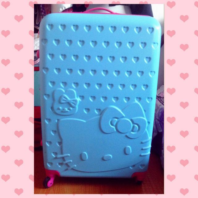 beg roda hello kitty
