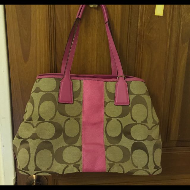 coach medium tote