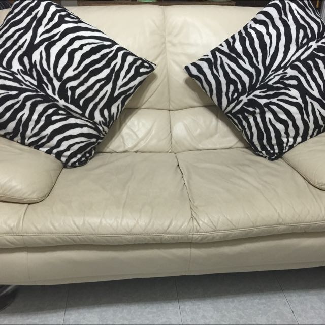 Cream Coloured Sofa Throws Baci Living Room