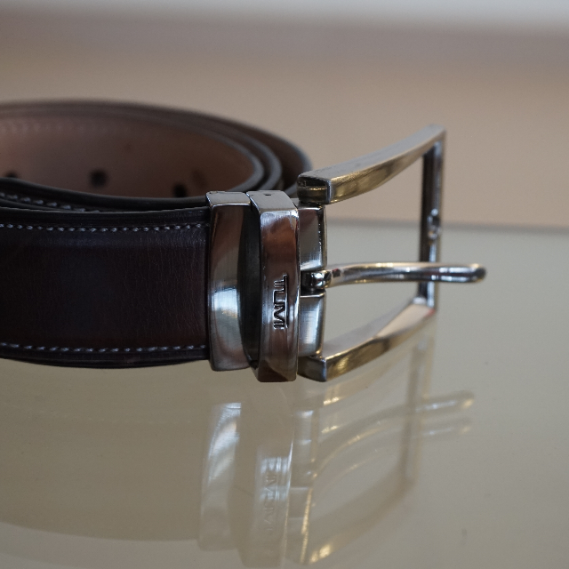 TUMI leather men's belt brown 44/110 made in France designer casual