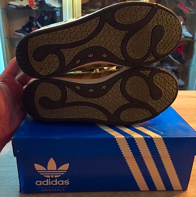 Adidas Adi Hoop Low, Women's Fashion, Footwear, Sneakers on Carousell