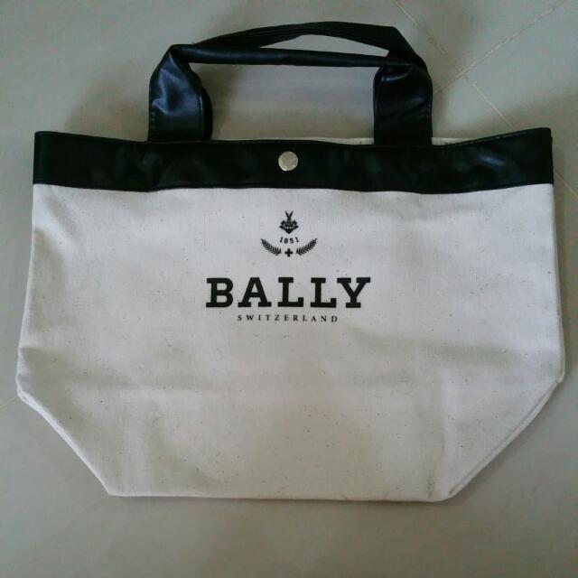 Bally Canvas Tote Bag Authentic Brand New, Women's Fashion, Bags