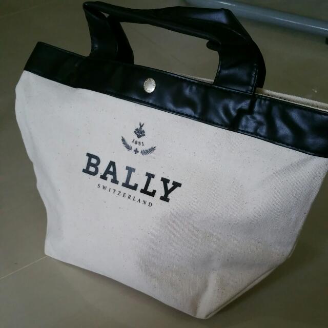 Bally Canvas Tote Bag Authentic Brand New, Women's Fashion, Bags