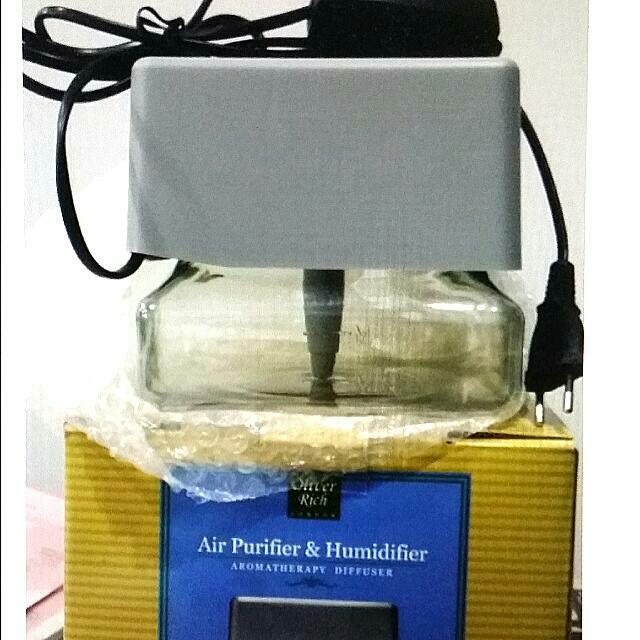 Aromatherapy Diffuser (Category: Everything Else) located in Singapore. Submitted by jolc71 (Listing ID 19851760, Image 2). Description: .
