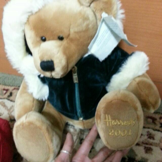 harrods bear 2001