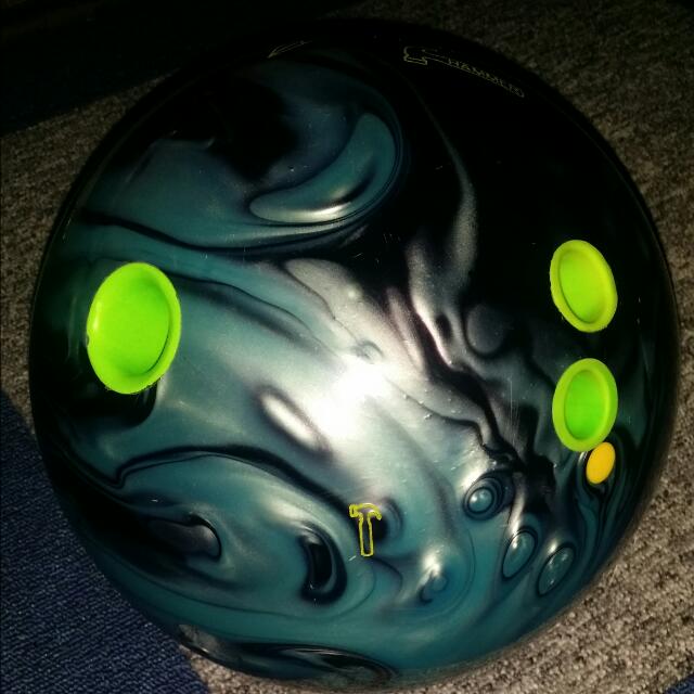 Used Bowling Ball, Sports Equipment, Sports & Games, Billiards