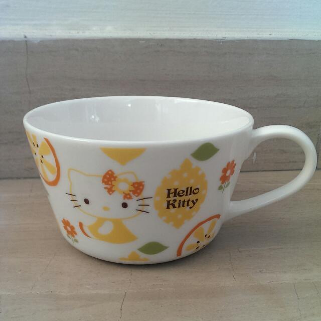 Authentic Hello Kitty Mug, Women's Fashion, Bags & Wallets, Wallets ...