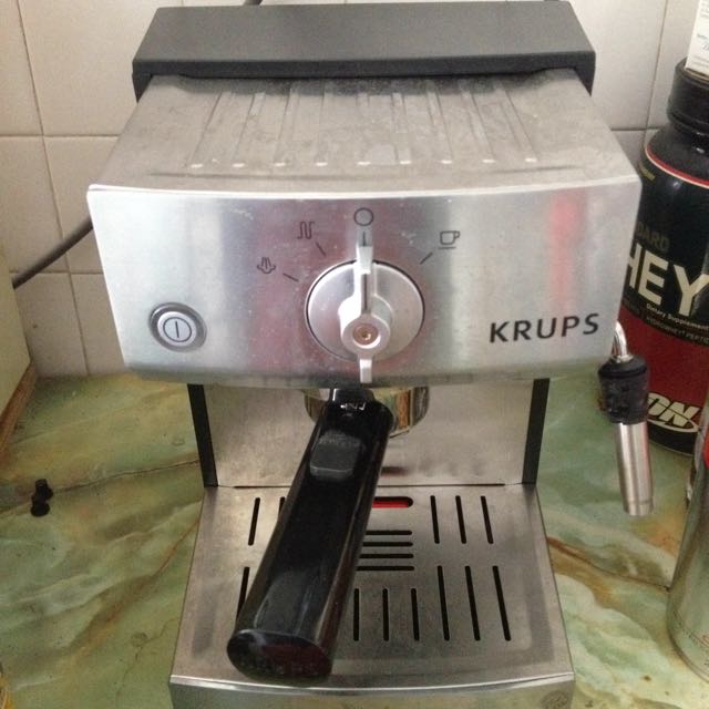 Krups Espresso Machine. XP5240, TV & Home Appliances, Kitchen