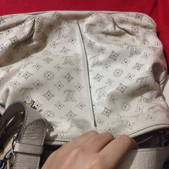 SALE! Super Rare Louis Vuitton Atlantis MM from 8k, Luxury, Bags & Wallets  on Carousell