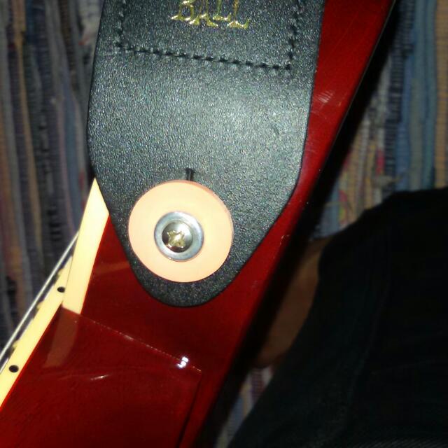 Strap Lock . (Category: Music Accessories) located in Kuala Lumpur. Submitted by joules7 (Listing ID 19880749, Image 3). Description: .