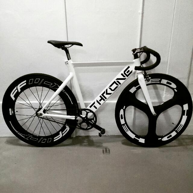 Throne track shop lord frame