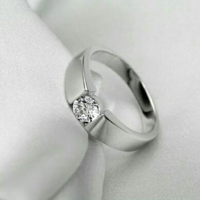 Cz anniversary rings for her top